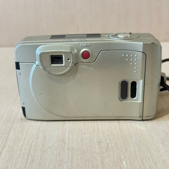 Samsung Film Camera ECX105-Zoom 38-105mm Lens Gold Turns On “UNTESTED” Read Blw